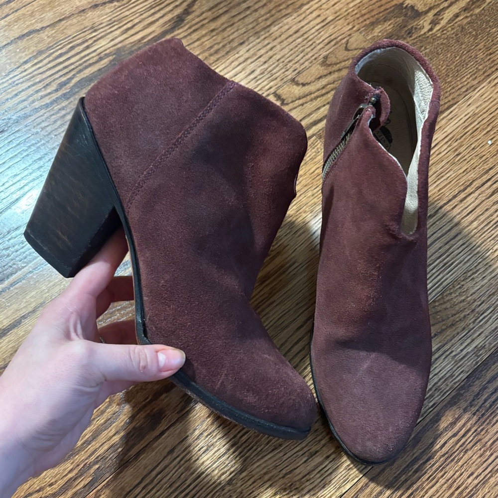 Freebird by Steven | Wine Suede Women's Sz 10 FB-DETRT